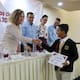 Reconocen a los 17 mejores alumnos de primaria en Baja California; recibirán beca mensual hasta concluir la secundaria
