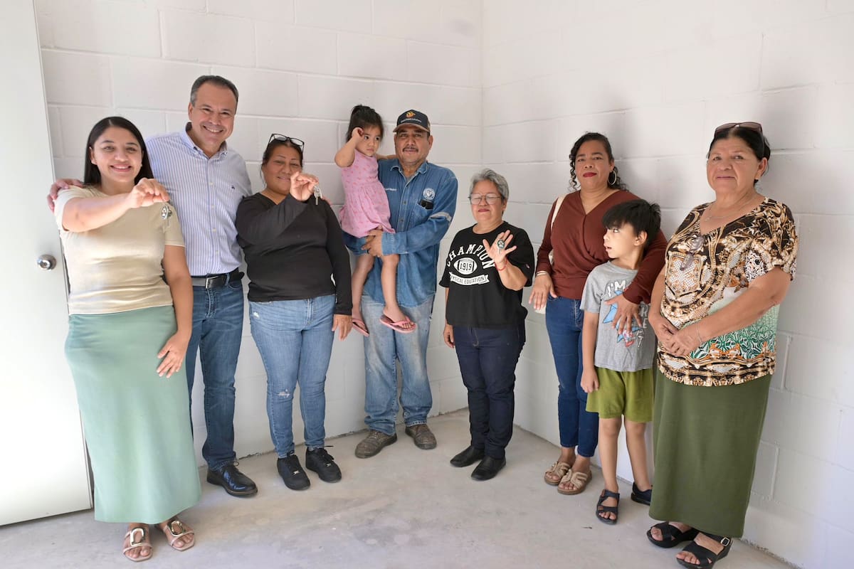 Astiazarán entrega cuartos adicionales para ampliar viviendas de familias de El Ranchito; el programa municipal suma 159 hogares beneficiados en Hermosillo en cuatro años