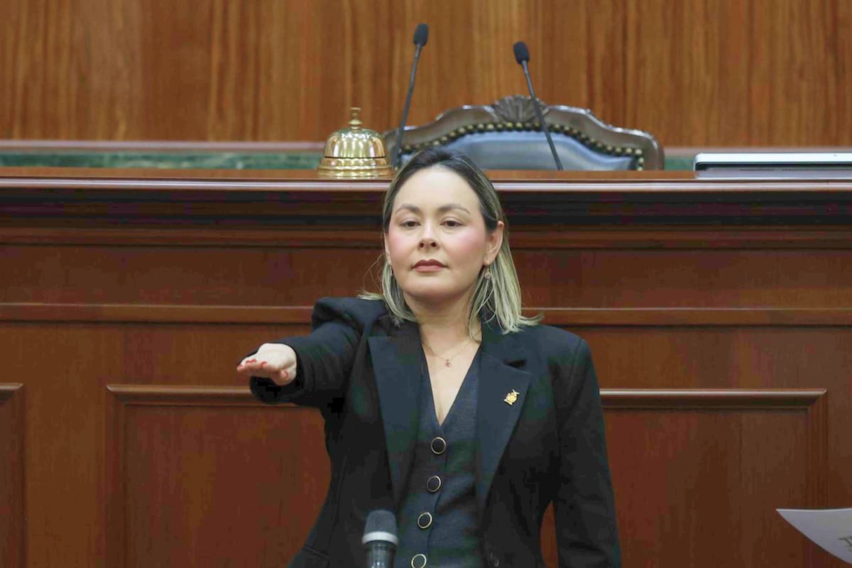 A 45 días de asumir como gobernadora interina, Yeraldine Bonilla mantiene silencio público mientras la violencia continúa en Sinaloa y crecen las críticas por la falta de liderazgo visible en una crisis que afecta a miles de ciudadanos