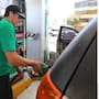Gasolineros ganan menos de 2 pesos por litro: así se compone el precio del combustible