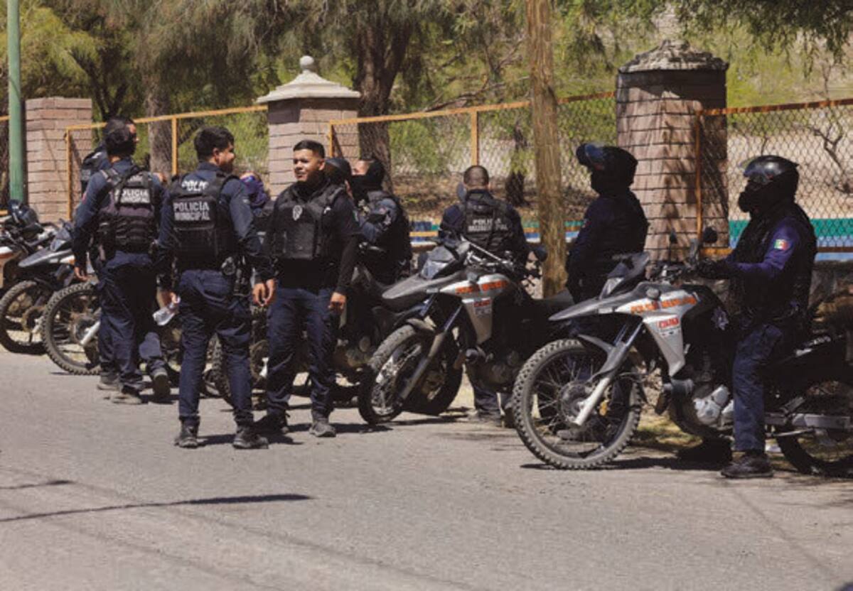 Un operativo de vigilancia realizó la Policía Municipal de Hermosillo en la colonia Coloso para inhibir los hechos violentos. FOTO: TEODORO BORBÓN