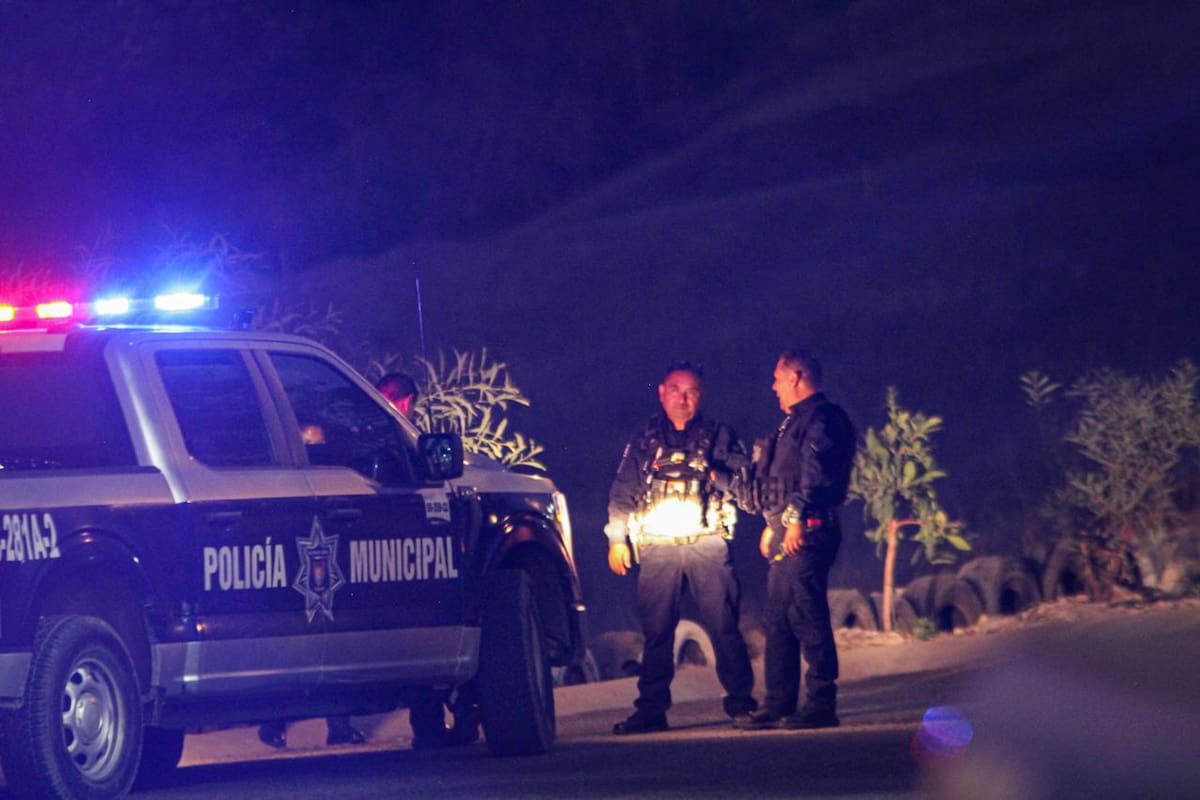 Vecinos reportaron a las autoridades presencia de un bulto sospechoso. Foto: BorderZoom