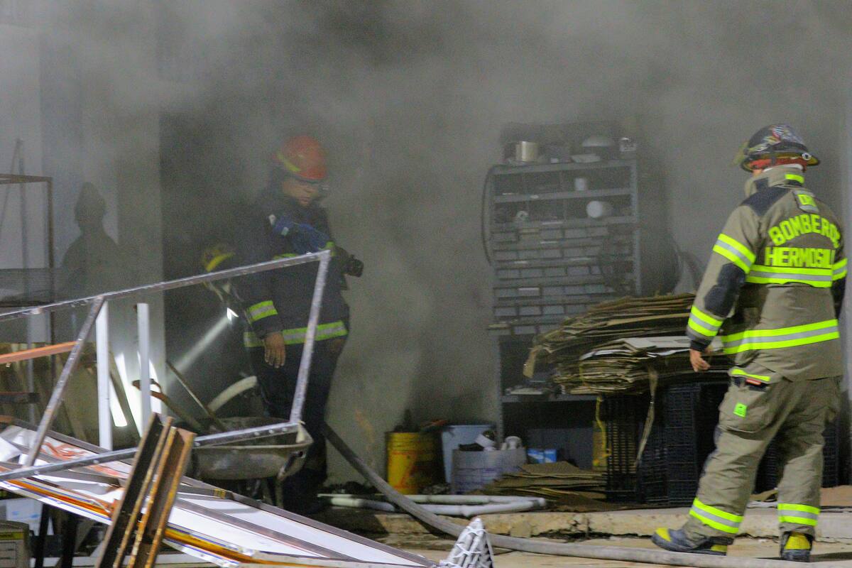 Se incendia área de almacén de EL IMPARCIAL