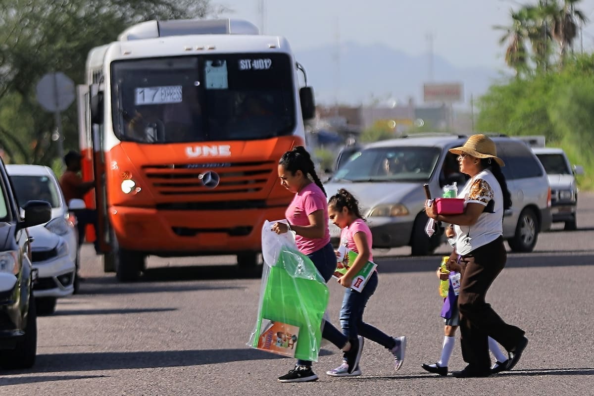 Obras activas ya afectan el tráfico de Hermosillo y el regreso a clases de miles de estudiantes aumentará la carga vehicular; estos sectores podrían registrar congestionamientos