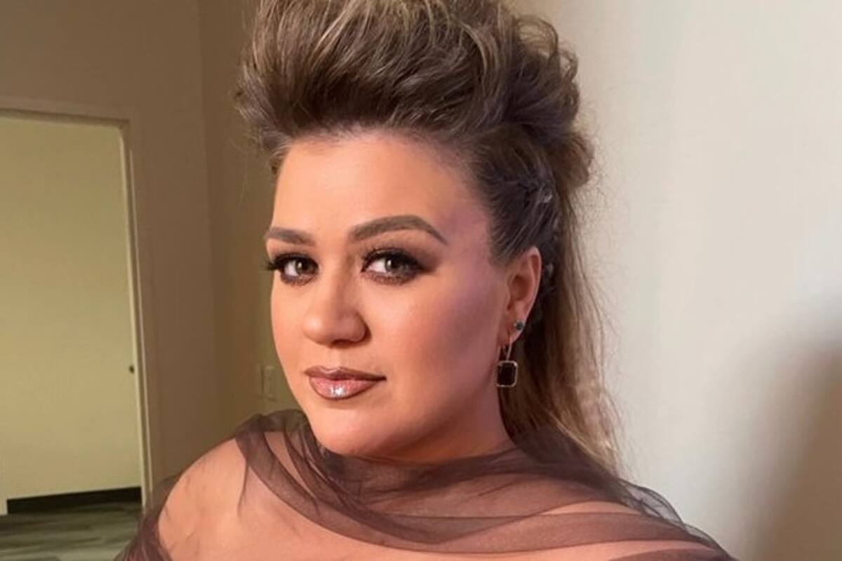 “No necesitamos a nadie para vivir nuestras mejores vidas”: Kelly Clarkson planea su cita perfecta con ella misma para San Valentín