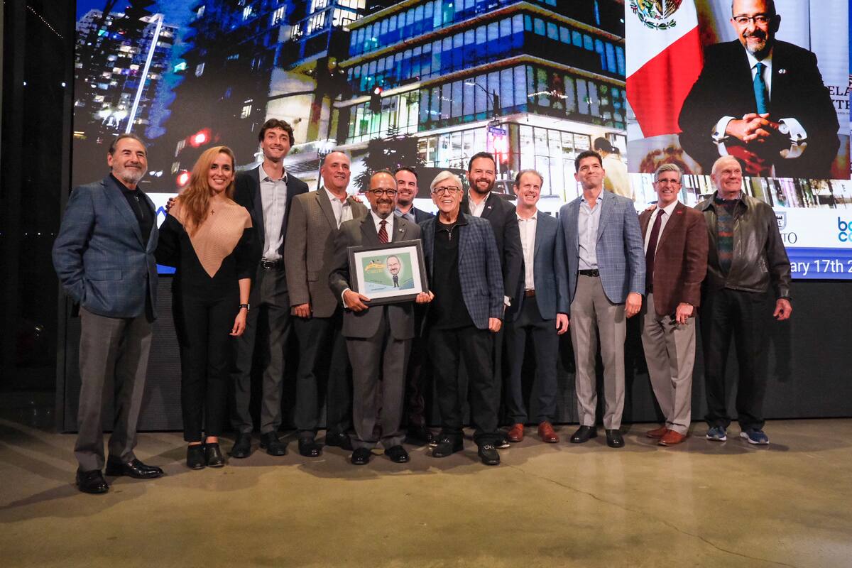 Celebran despedida de cónsul de México en San Diego
