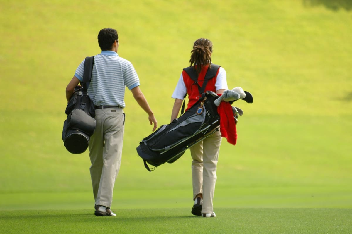 ¿El golf es ejercicio o solo recreación? El debate que divide a expertos y aficionados