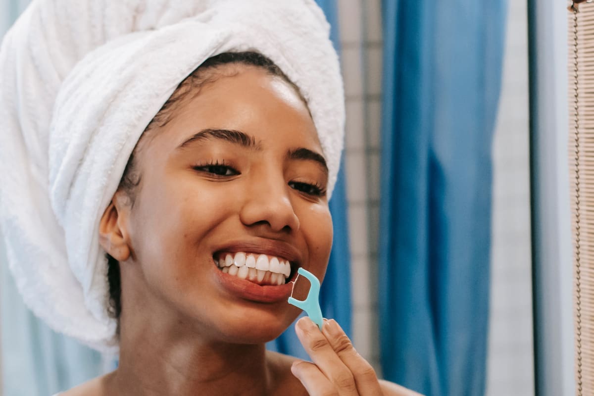 El hilo dental podría convertirse en una nueva forma de administrar vacunas, según estudio
