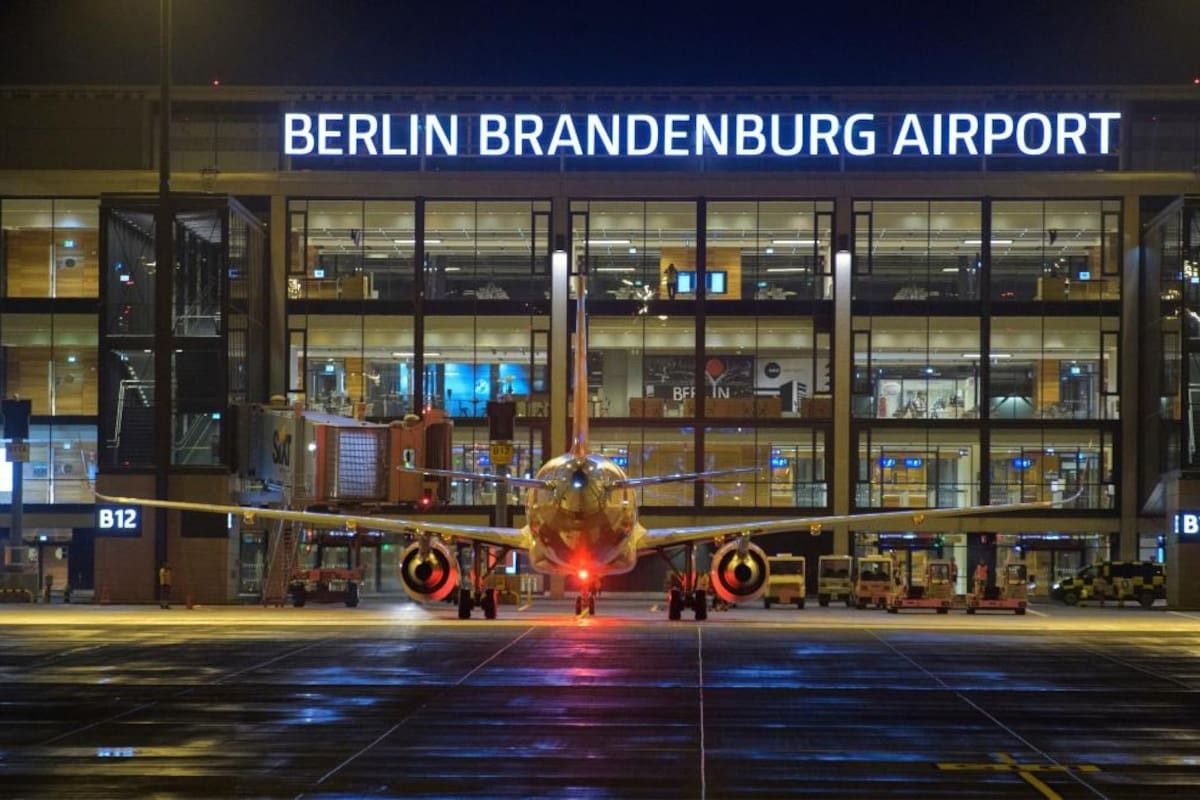 Vuelos suspendidos en aeropuerto de Berlín por presunta presencia de dron; Europa se mantiene en alerta