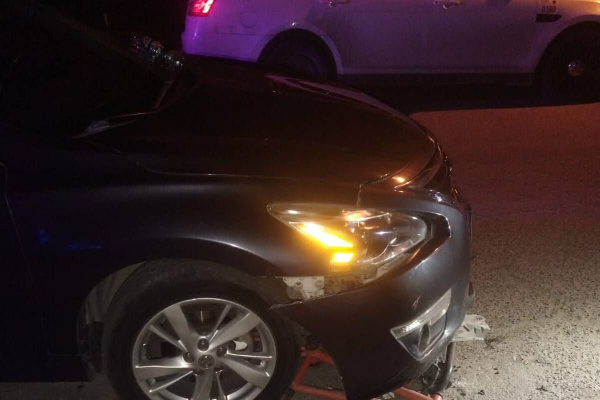 Roba una bicicleta y la arroja contra víctima que lo perseguía