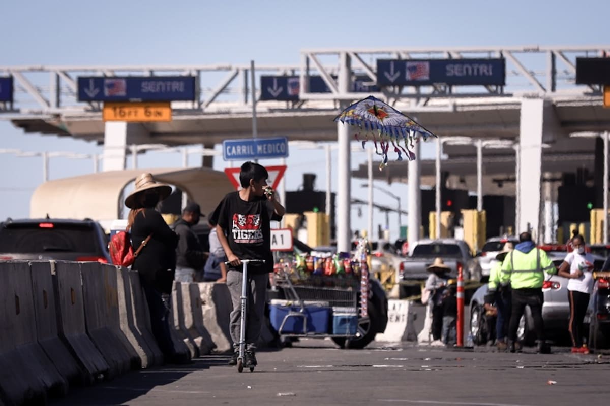 Cruzar hoy a Calexico puede tomar más de una hora en auto