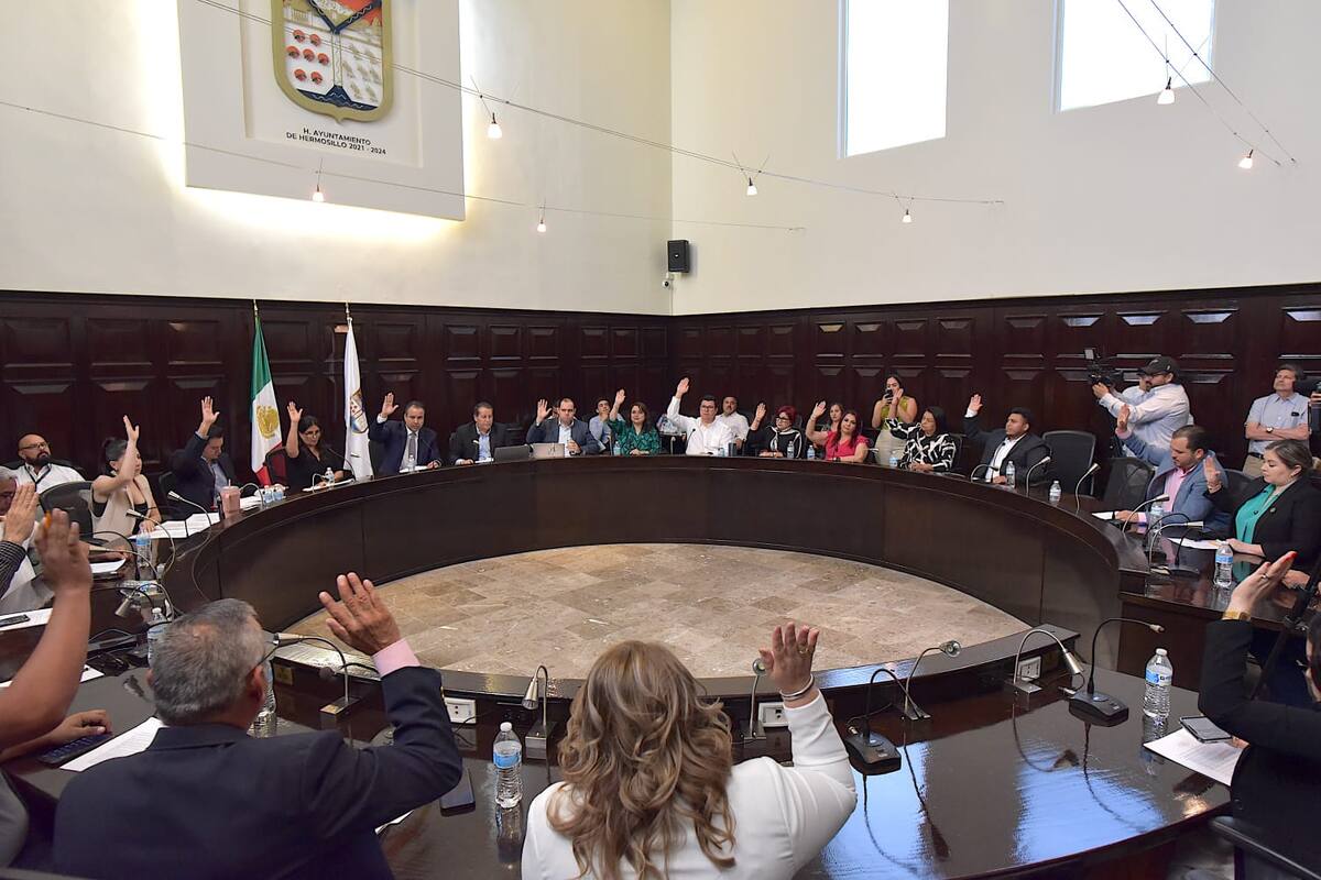 Aprueba Cabildo Tercer Informe de “Toño” Astiazarán