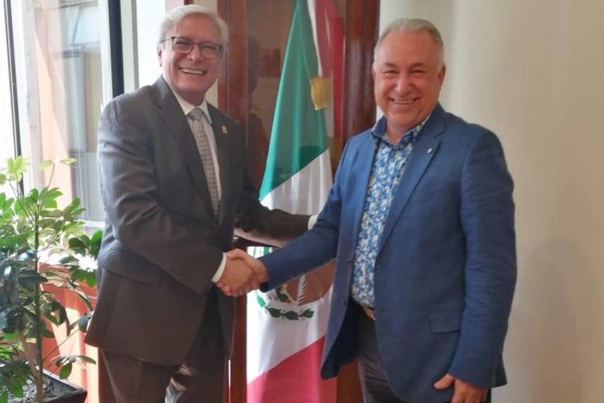 Consigue Bonilla 300 mdp para los maestros jubilados de BC
