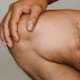 Cómo disimular cicatrices o manchas con maquillaje masculino