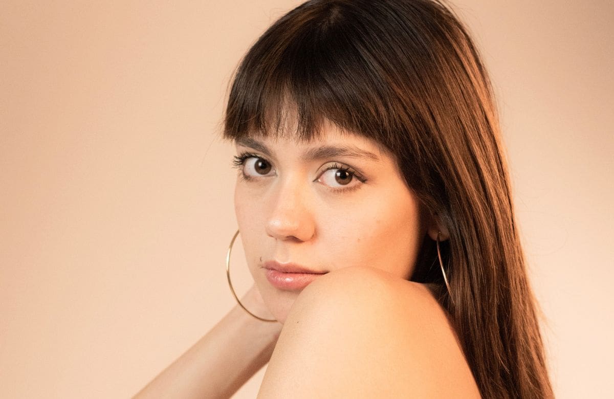 Flequillo recto: a quién favorece y cómo mantenerlo | Foto: Especial (canva)