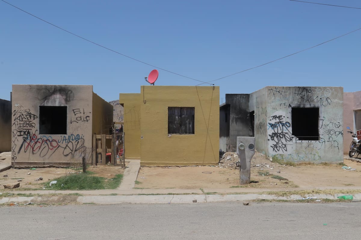 Estiman que en Hermosillo hay alrededor de 200 casas abandonadas que son basureros clandestinos.