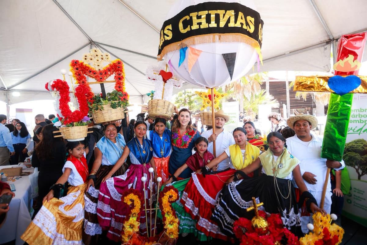 Jóvenes rindieron protesta como Guardianes del Medio Ambiente para promover el cuidado de los ecosistemas y la participación comunitaria en Baja California. Foto: Cortesía.