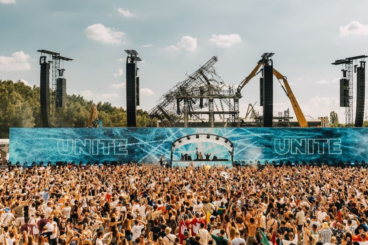 Inauguran Tomorrowland 2025 tras devastador incendio del escenario principal