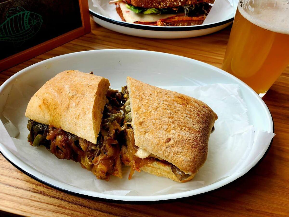Torta de champiñones.