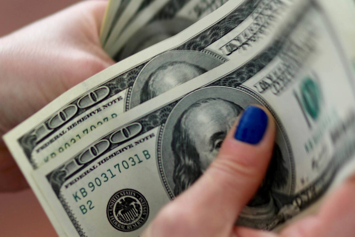 Vacuna Covid e inversiones extranjeras fortalecen al peso ante el dólar