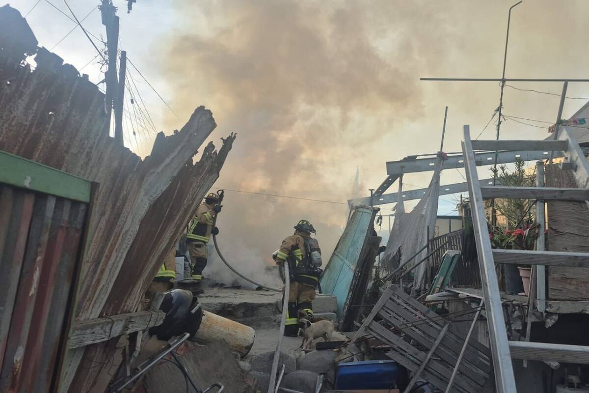 Hombre sufre quemaduras de primer y segundo grado tras incendio en la Azteca