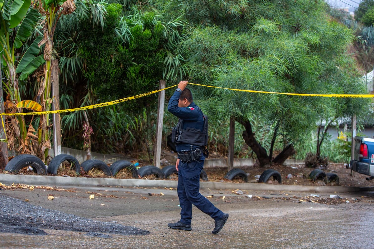 Vecinos del área alertaron a las autoridades al notar la presencia de las cajas sospechosas en la zona. Foto: Border Zoom