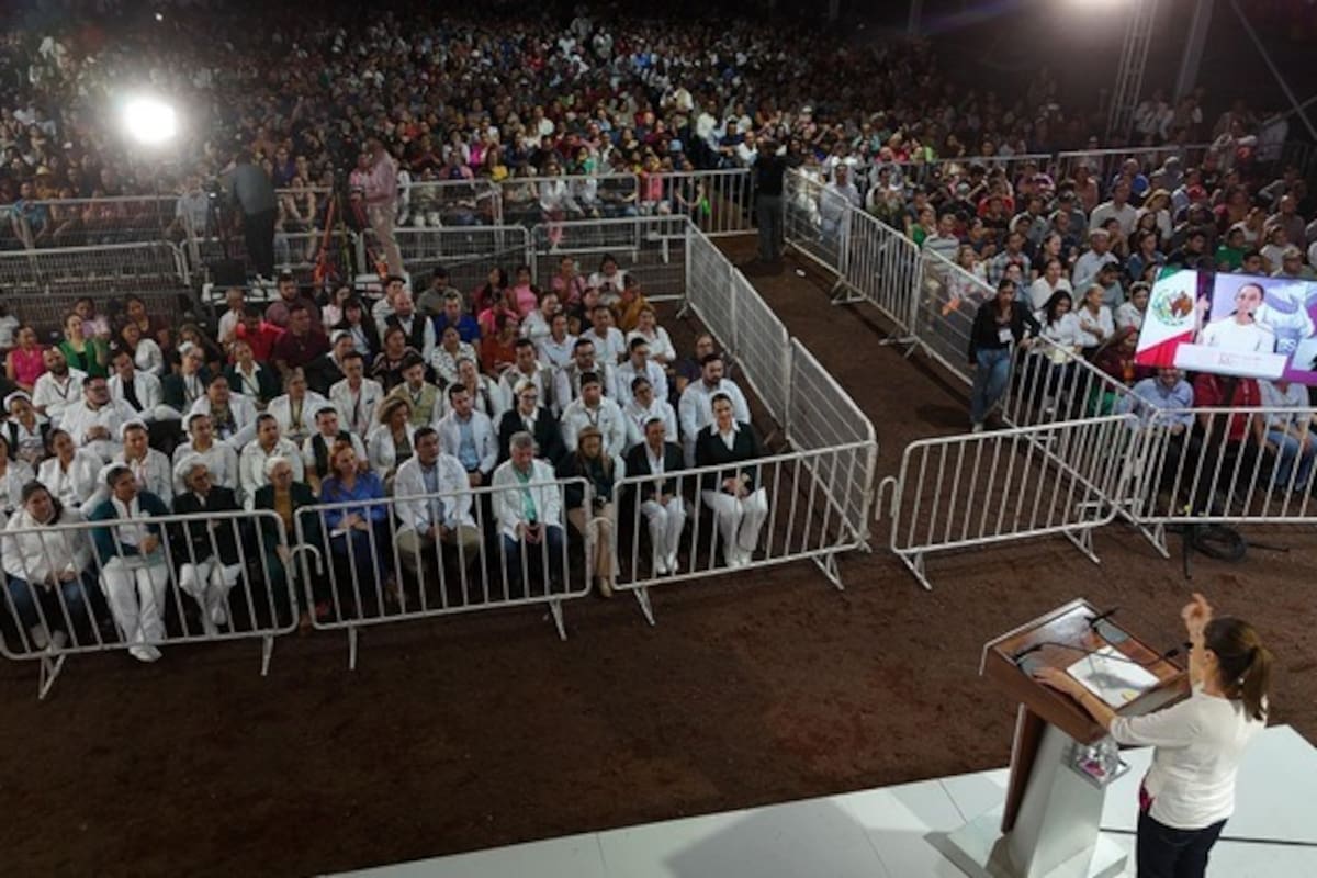 Claudia Sheinbaum supervisa construcción de hospital en Nayarit
