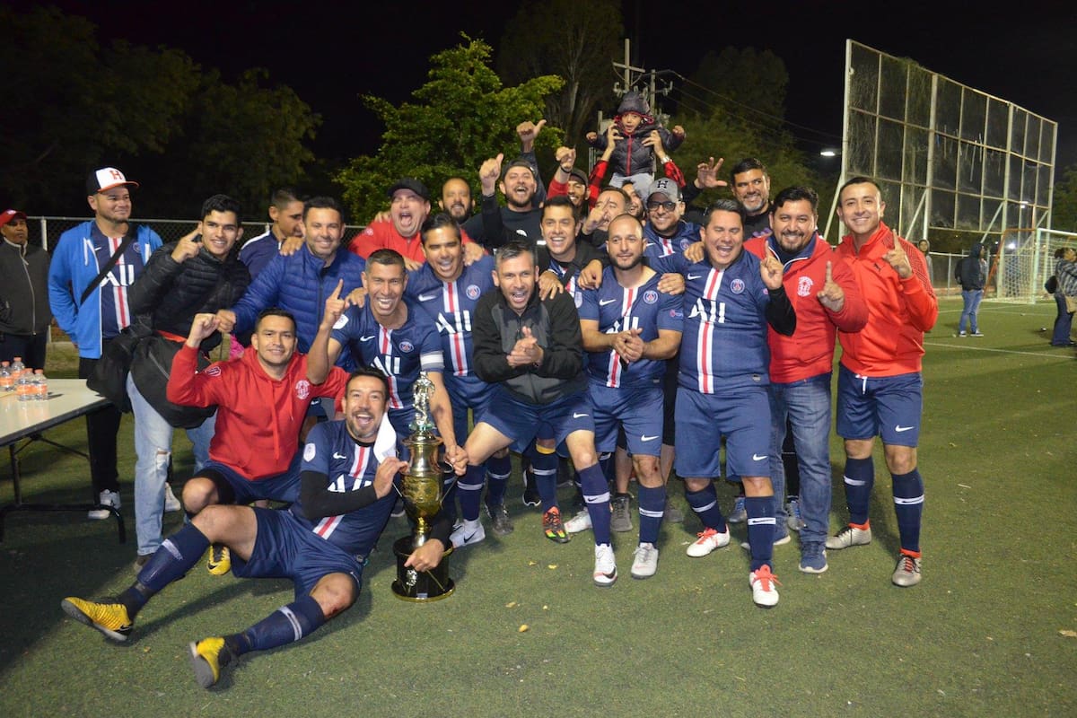 Ex Venados se coronan
