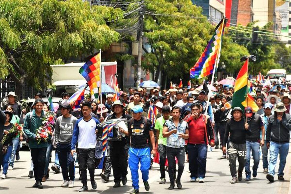 "Gobierno" de Bolivia descarta culpar a policías de muertes durante protestas