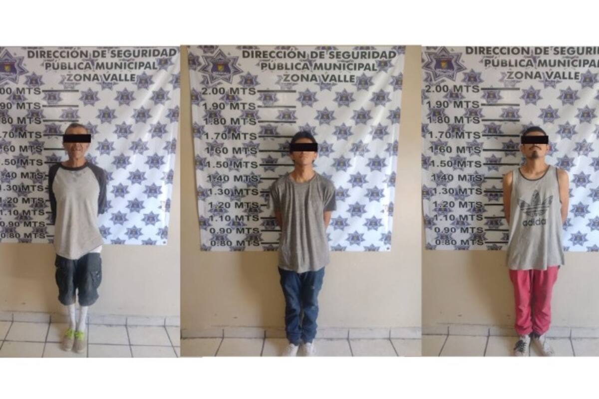 Detienen a 3 en posesión de 150 dosis de metanfetamina