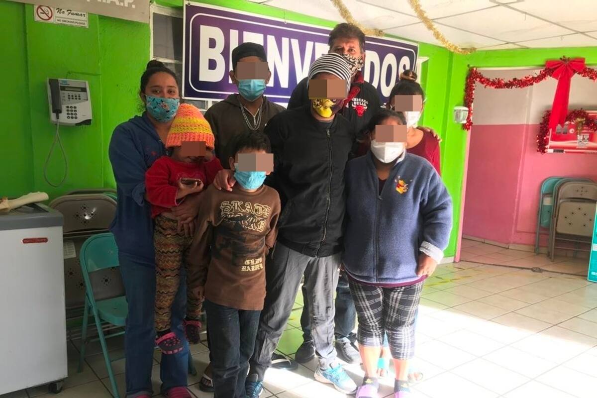 En Nogales migrantes pasan momentos de sufrimiento y de sueños estancados