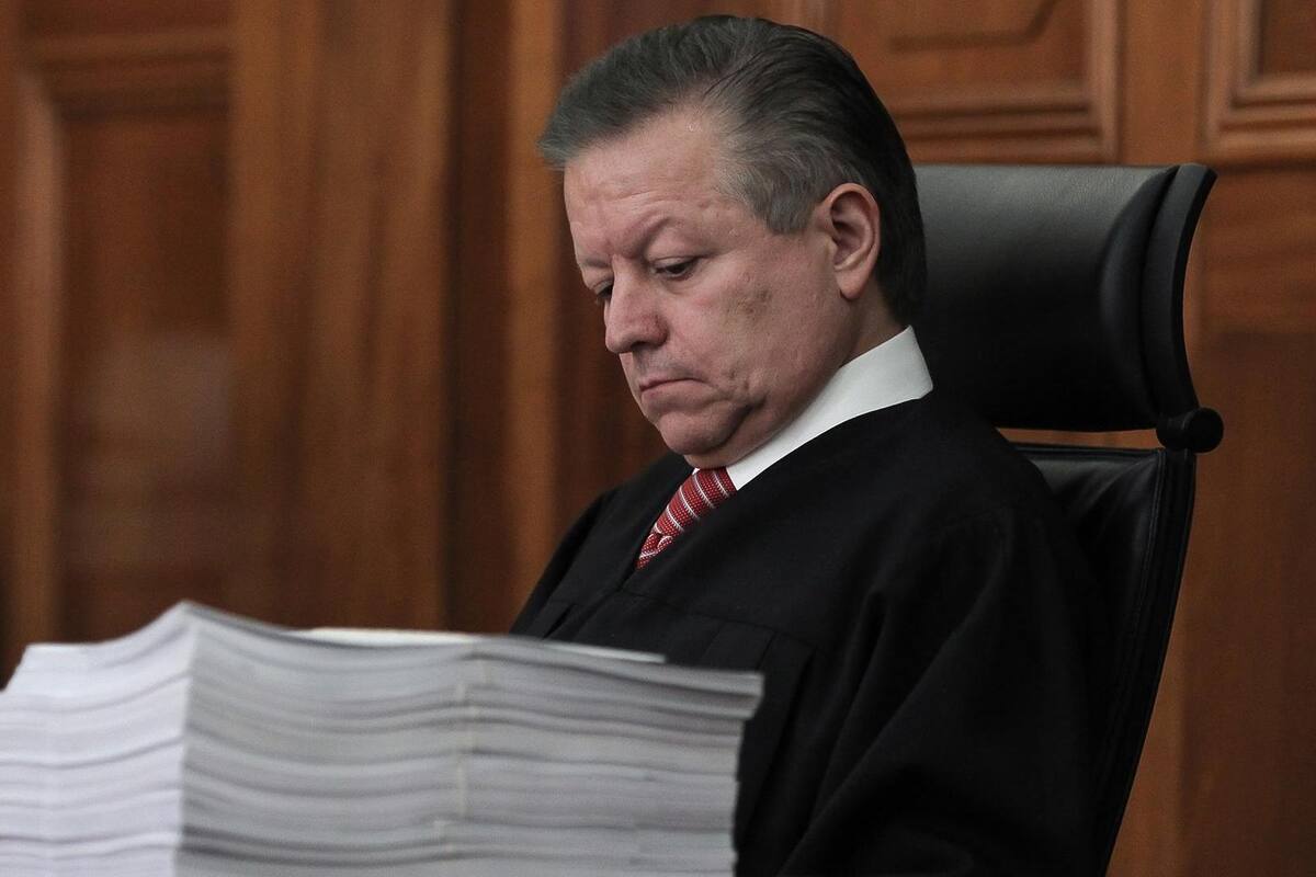 AMLO está "de acuerdo" en ampliar mandato del presidente de la Suprema Corte, Arturo Zaldívar