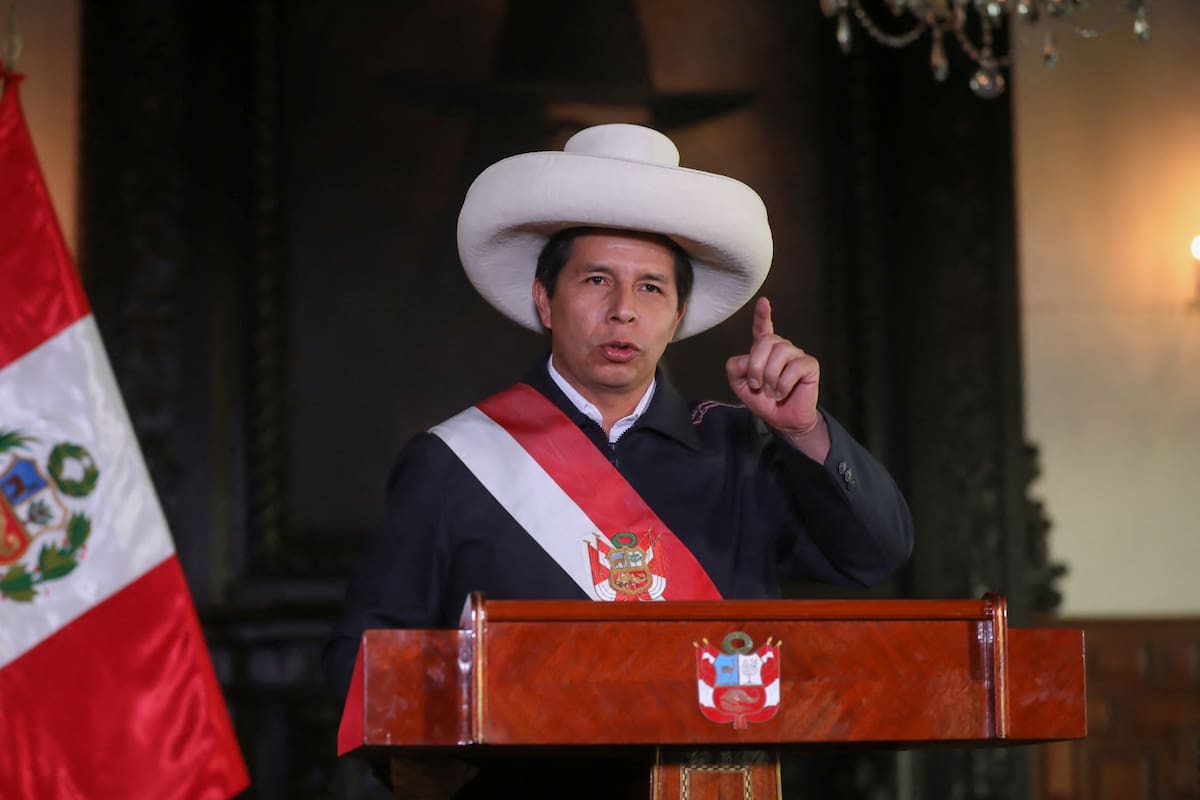 Expertos de la ONU concluyen que el ex presidente de Perú, Pedro Castillo, fue detenido arbitrariamente y piden liberarlo de inmediato, pero el dictamen no obliga al gobierno peruano ni anula su condena
