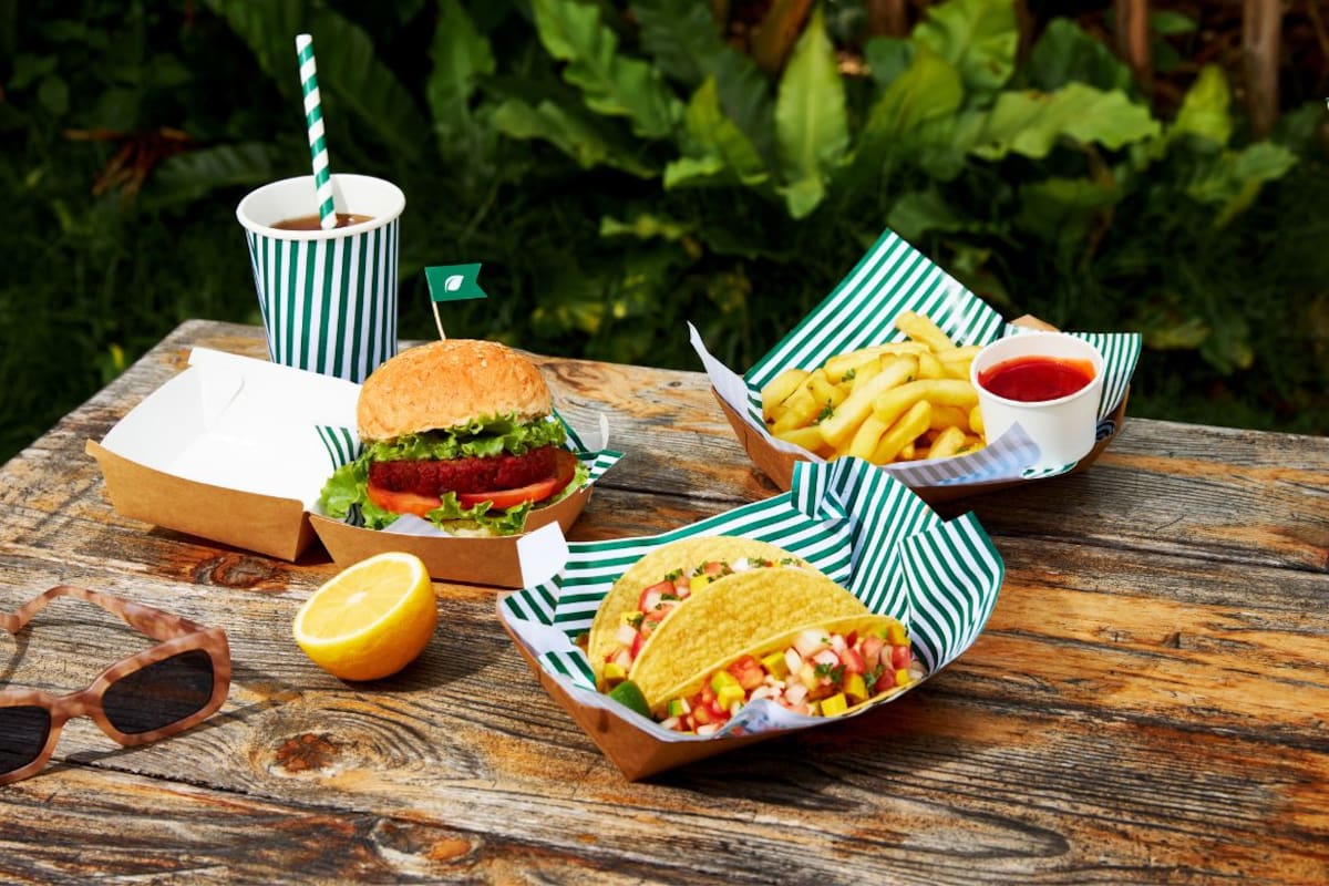 Cambiar los horarios de comida los fines de semana altera el metabolismo en jóvenes y eleva el riesgo de obesidad, advierte estudio