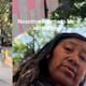 “Habíamos dejado el celular cargando para salir los dos y una señora pasó y lo tomó sin más”: Pareja capta el momento en que casi les roban el teléfono frente a ellos por tomarse una foto