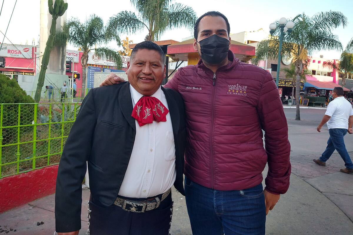Pandemia hace callar a los mariachis de Tijuana