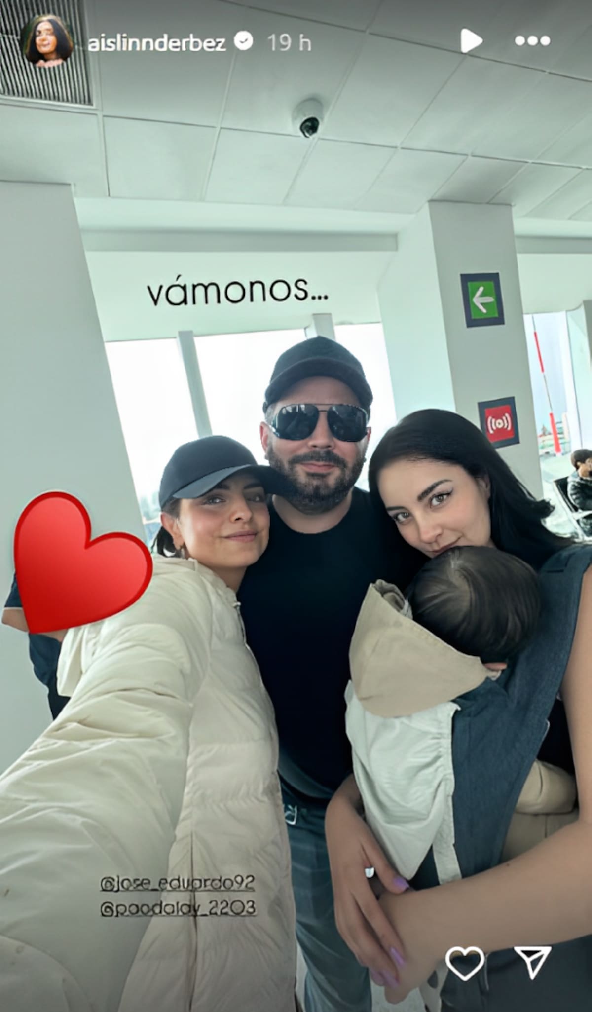 Aislinn comparte fotografía junto a José Eduardo y Paola Dalay | Foto: Captura de pantalla Instagram (@aislinnderbez)