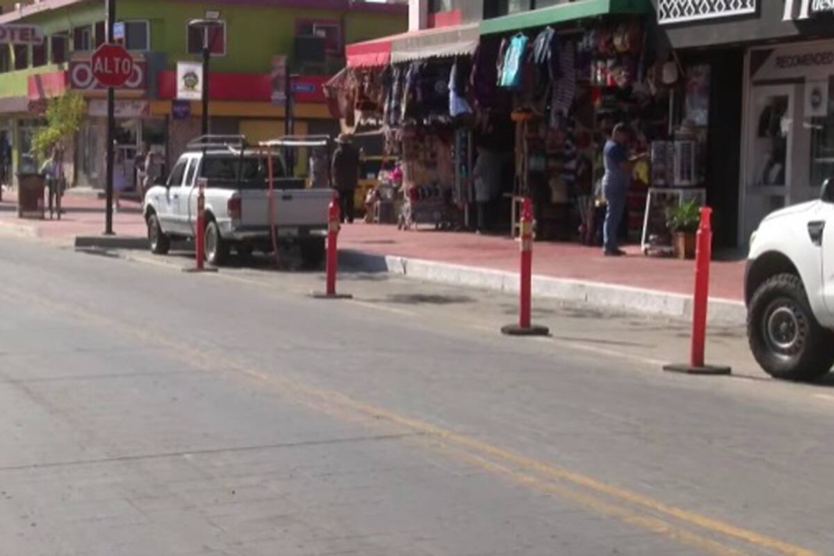 Controlarán estacionamientos en la calle Primera de Ensenada