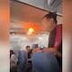 ¿Qué se muestra en el video que se está difundiendo sobre el incendio de la batería de litio dentro del avión de Air China? Esto es lo que dice la investigación en curso