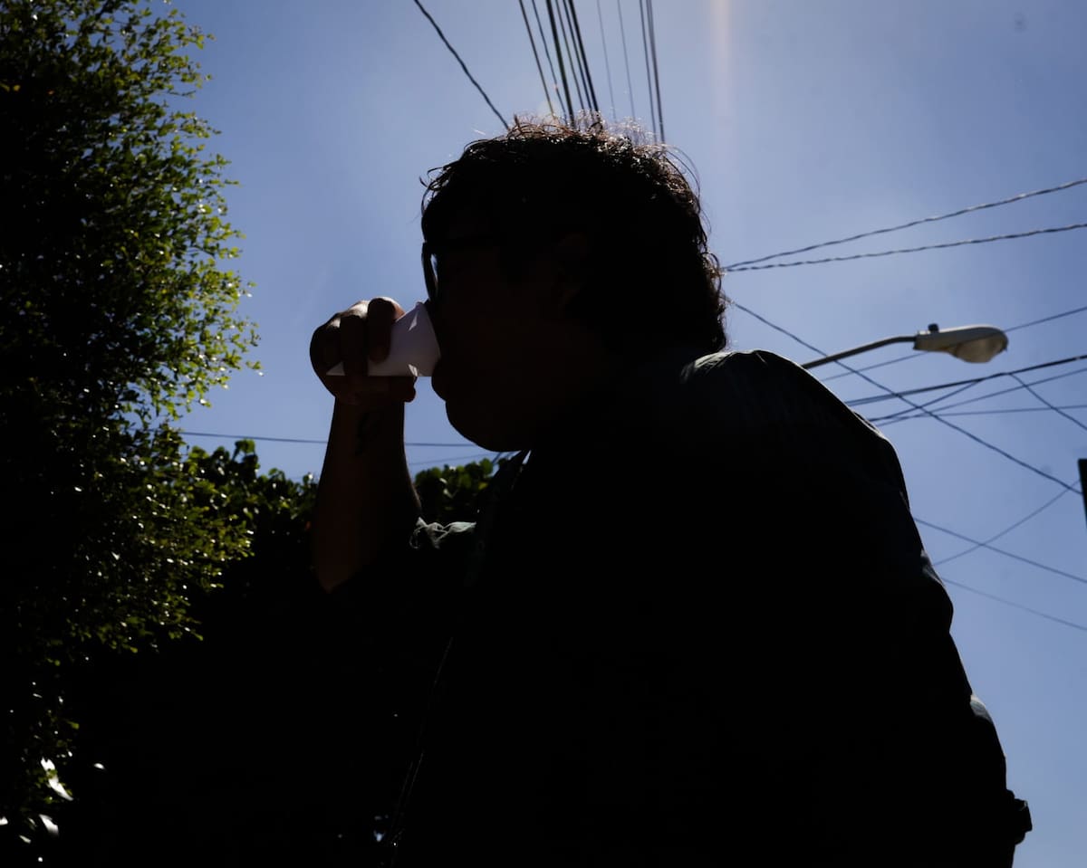 Este tipo de calor es especialmente problemático en Reino Unido porque muchas viviendas, escuelas, hospitales y sistemas de transporte no están diseñados para temperaturas extremas. Foto: Javier Gallegos