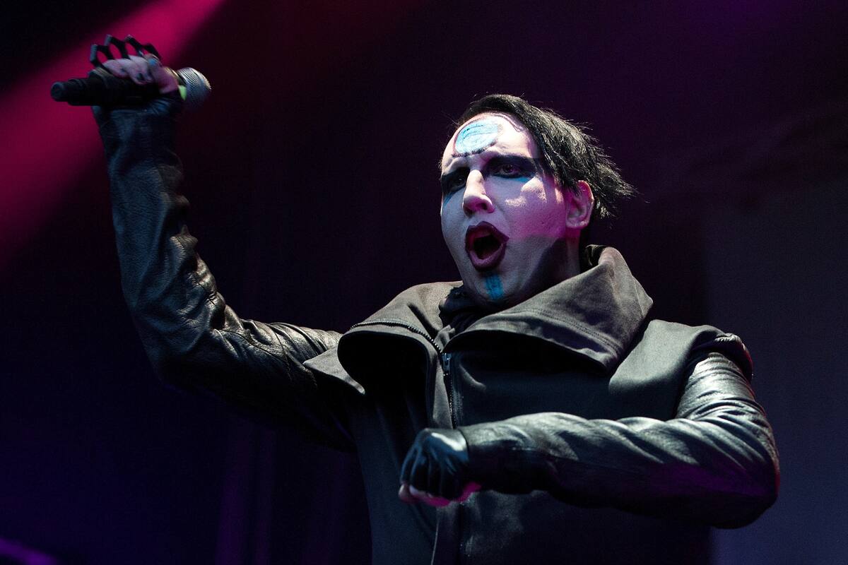 “Me cortó el estómago y bebió mi sangre”: Expareja de Marilyn Manson; nueva denuncia