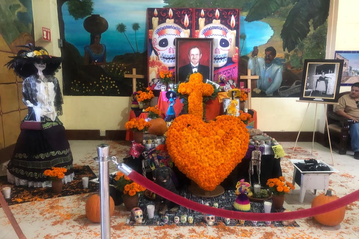 Recuerdan con altar a Hugo Torres Chabert en Rosarito