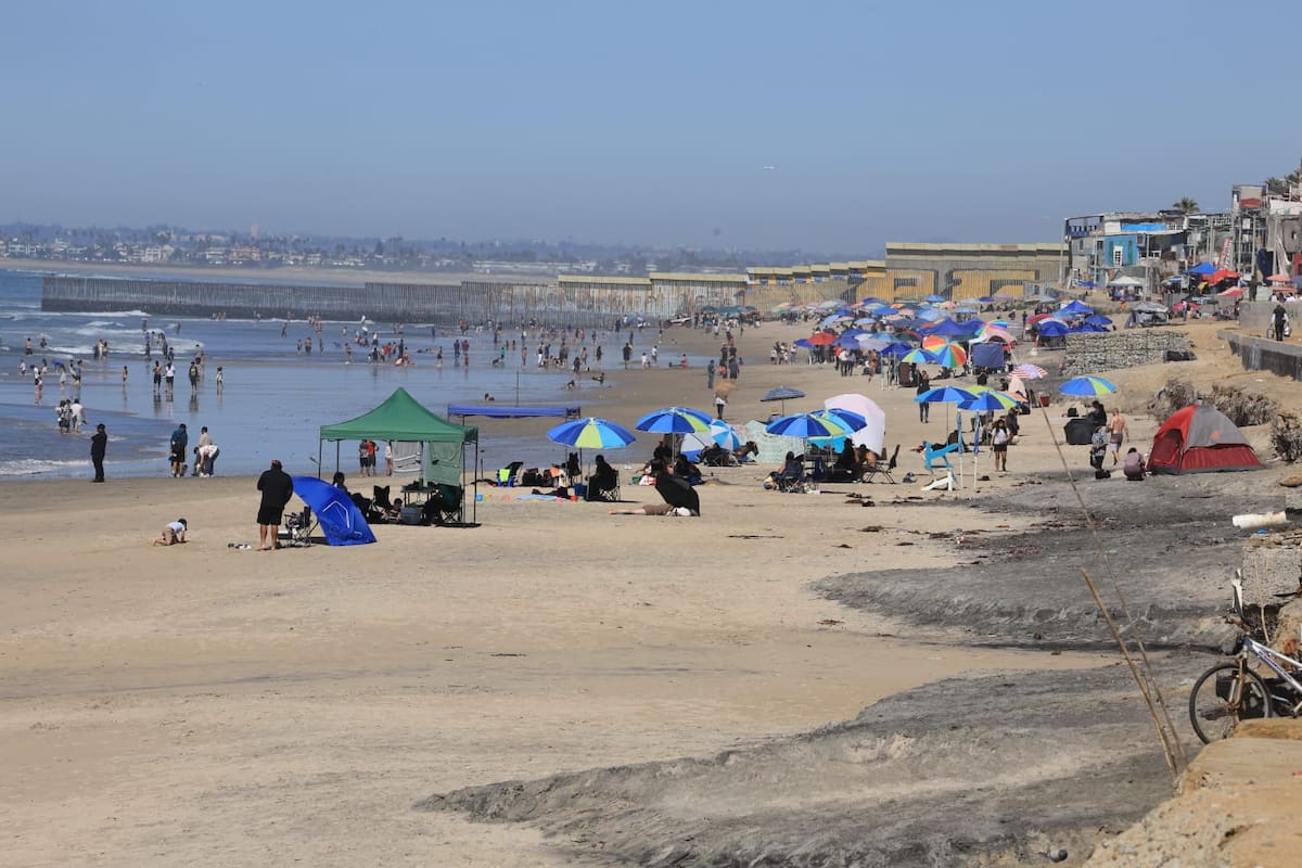 El termómetro alcanzó hasta 39 °C en días recientes; prevén descenso a partir del martes. Foto: Sergio Ortiz