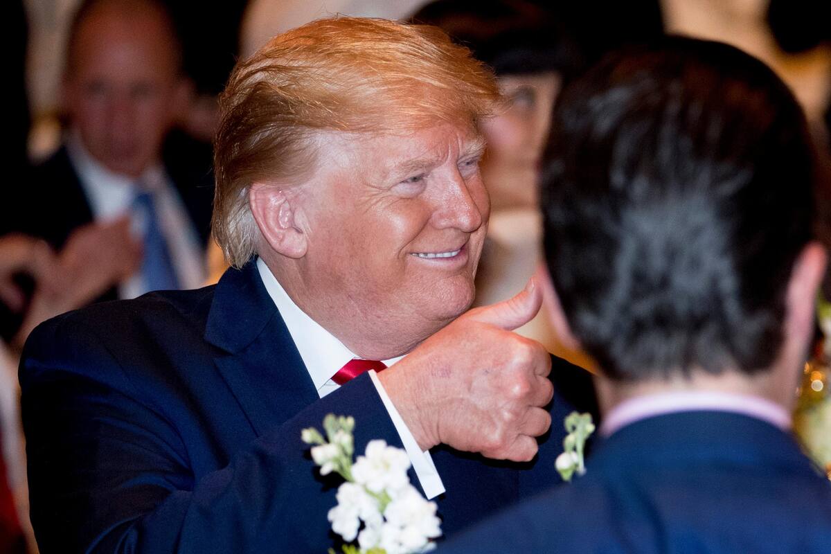 Trump planea desviar 7 mil 200 mdd de Pentágono a muro: WP