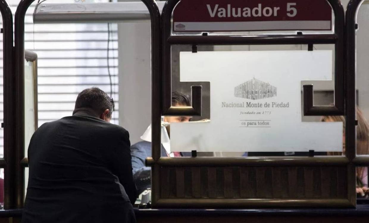 El vehículo fue retirado del domicilio del cliente antes de que se realizara una audiencia de conciliación por el conflicto de pago. Monte de piedad/ Especial