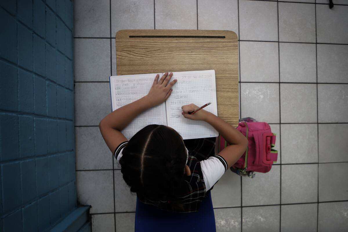 Suman 65 mil alumnos en clases presenciales en BC