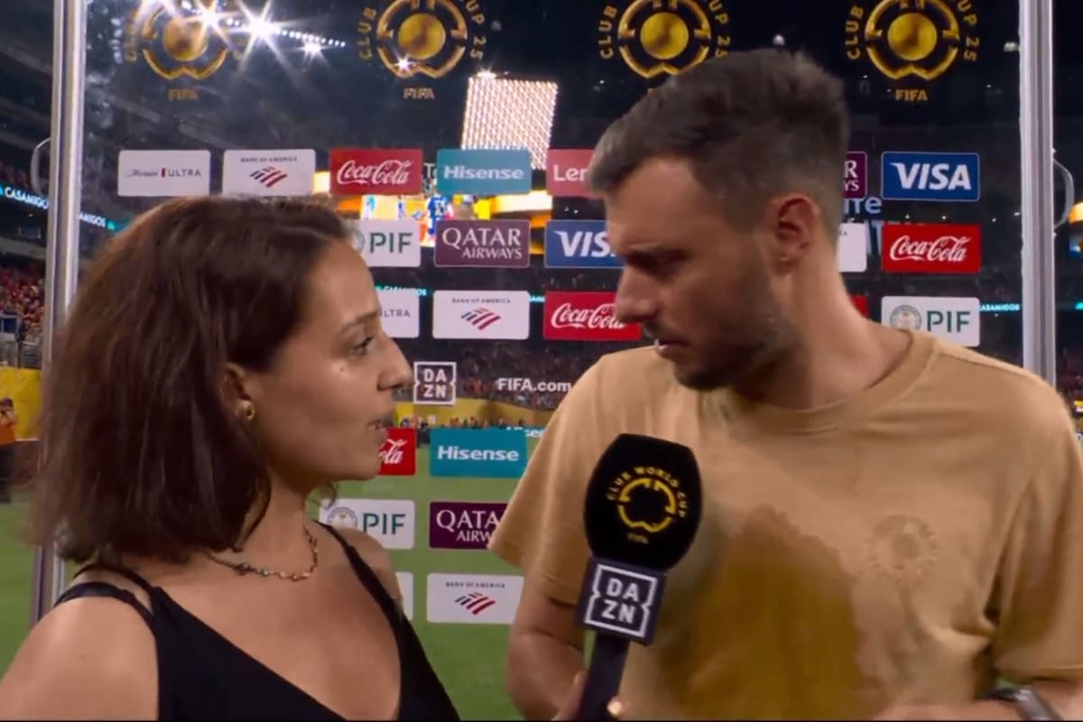 Martín Anselmi se molesta con reportera tras eliminación del Porto en el Mundial de Clubes 2025