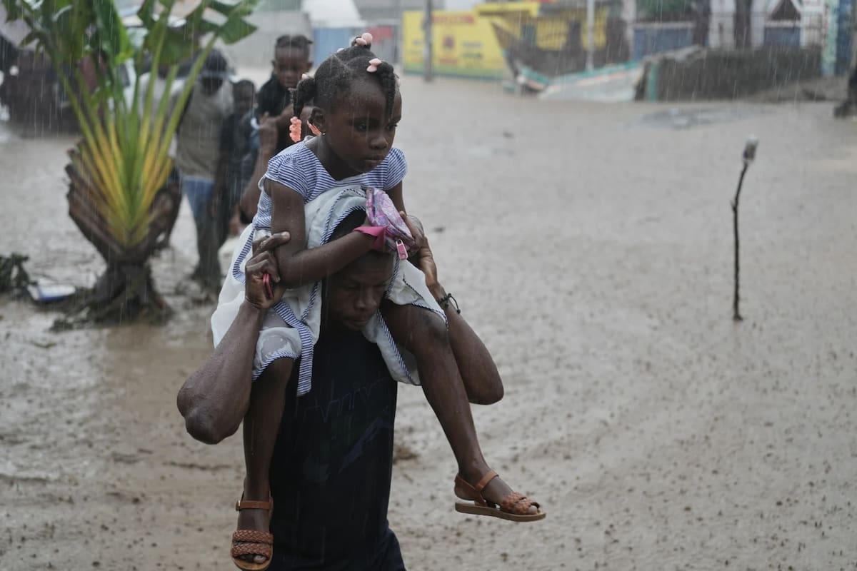 Huracán Melissa deja destrucción en el Caribe: Haití, Cuba y Jamaica devastados. | Crédito: AP