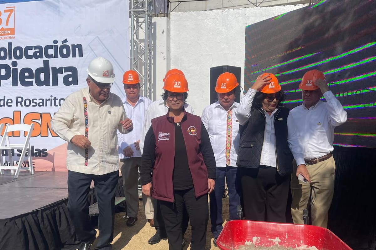 SNTE en Rosarito tendrá oficinas, colocan primera piedra