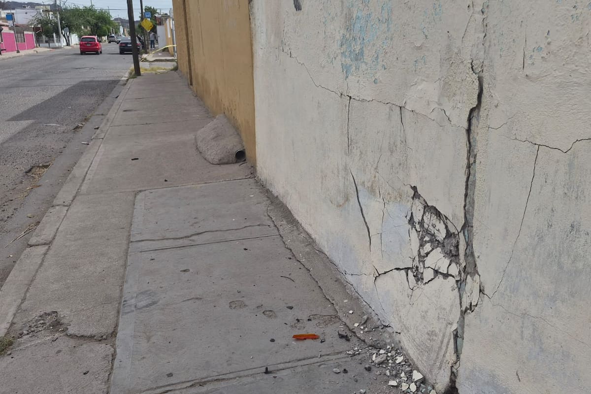 Policía Municipal detiene a tres tras persecución por auto robado en Hermosillo